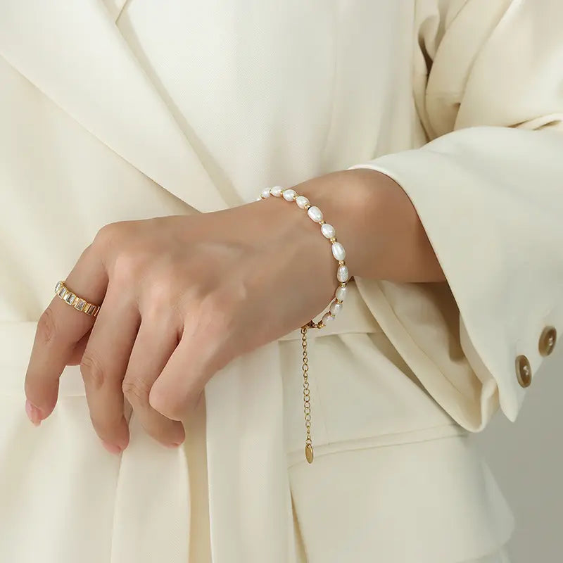 MADINA PEARL BRACELET