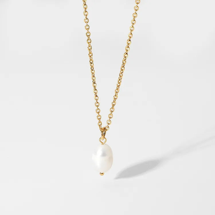 AMINA PEARL NECKLACE